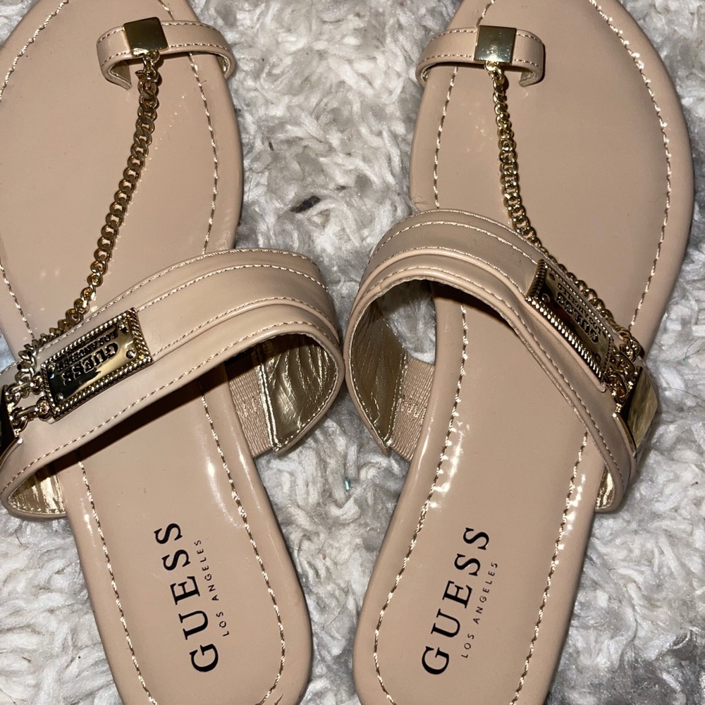 Like new Guess sandals